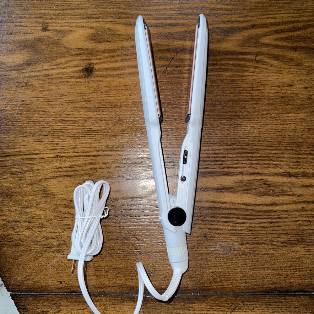 CONAIR -DOUBLE CERAMIC  1.1/2  Flat Iron Extra Wide Blades‎ 30 Temp Settings - Picture 3 of 5